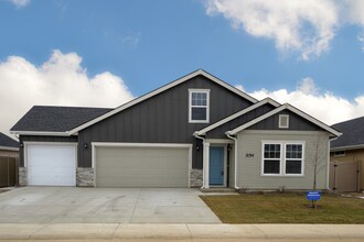 Building Photo - 3154 N Greengate Way
