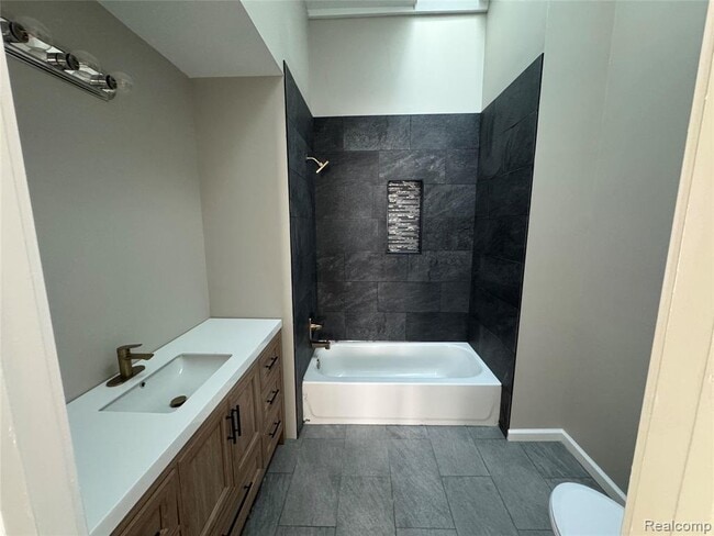 Building Photo - 115 Georgetown Square N