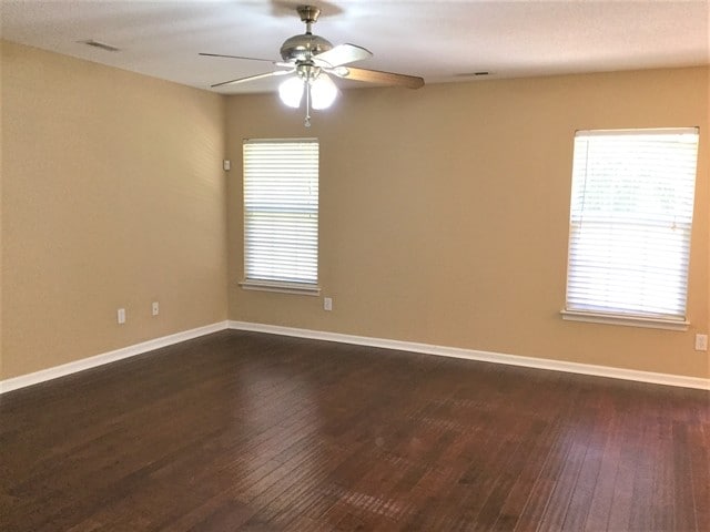 Building Photo - 8100 Chatham Oaks Dr