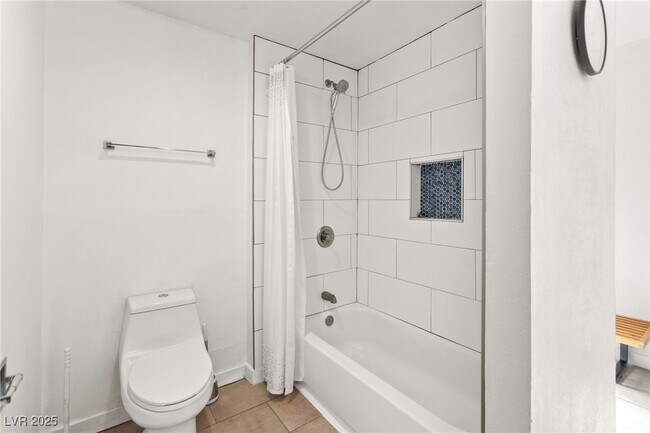 Building Photo - 1531 Commanche Dr