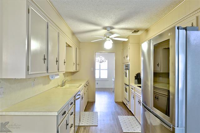 Building Photo - 2810 Arrowhead Dr