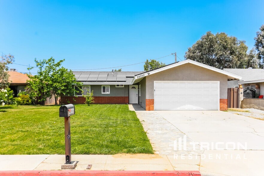 Primary Photo - 25030 Gentian Ave