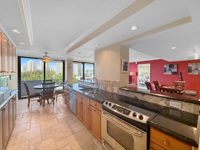 Building Photo - 4200 N Ocean Dr