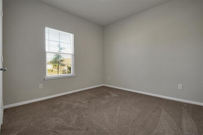 Building Photo - 19621 Ann Richards Ave