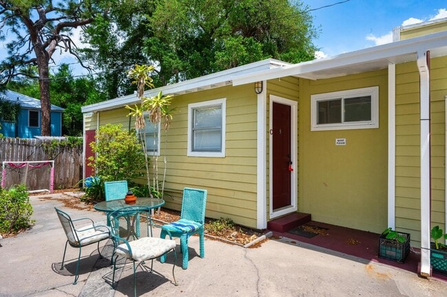 Building Photo - CHARMING 1 BEDROOM, 1 BATHROOM 1925 SPANISH MEDITERANEAN HOME LOCATED IN THE HIGHLY SOUGHT AFTER ...