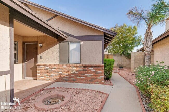 Building Photo - Stunning 2Bdm 2Ba Home in the Heart of Gle...