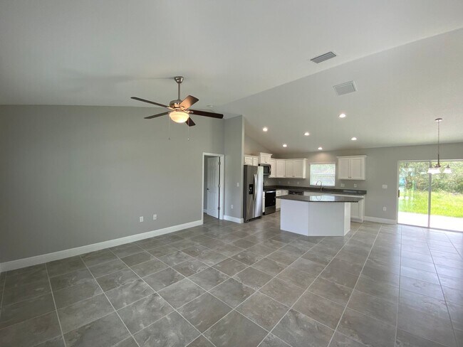 Building Photo - 14780 SW 27 Ct Rd