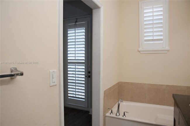 Building Photo - 14620 SW 15th St