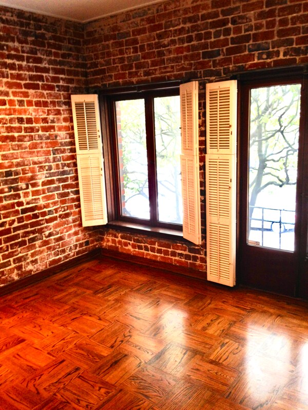 Building Photo - 3985 Sacramento St