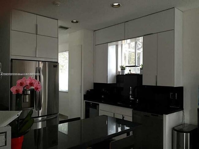 Building Photo - 1654 Salerno Cir