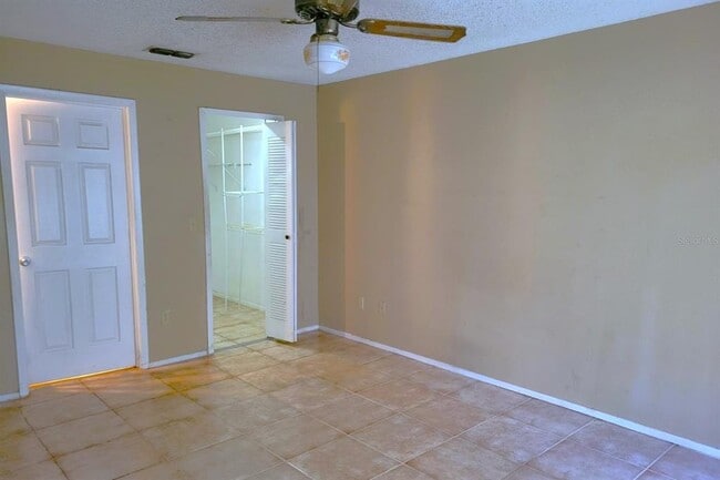 Building Photo - 1808 Northlake Dr