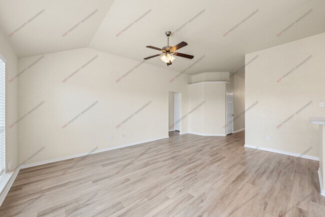 Building Photo - 7811 Redbrush