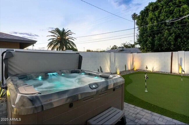 Building Photo - 8302 E Windsor Ave