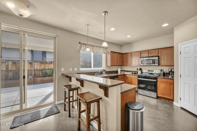 Building Photo - 3680 Coastal St