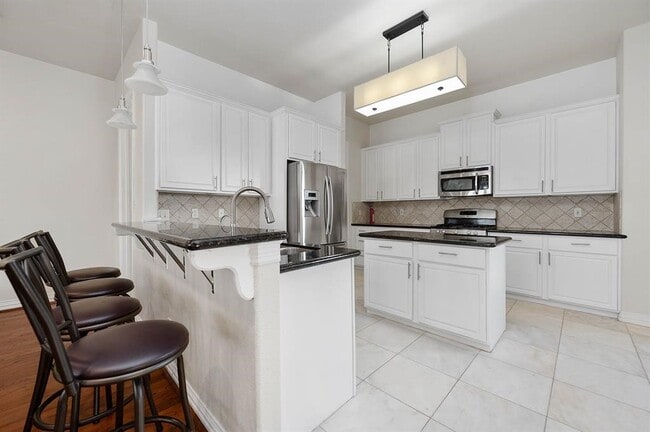 Building Photo - 3507 Jackson St