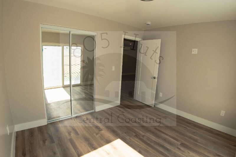 Building Photo - 1117 Clubhouse Dr