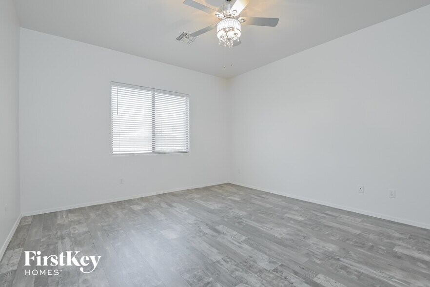Building Photo - 11549 W Amber Stone Dr