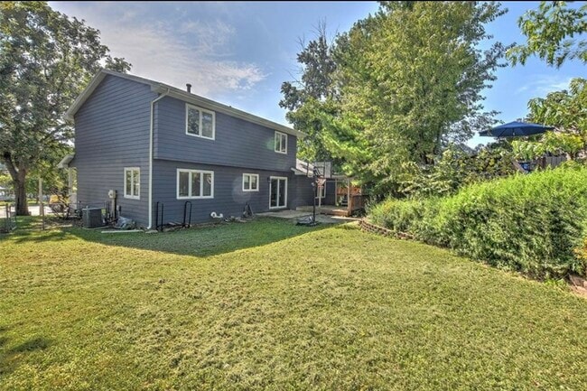 Building Photo - SCOTCH PINE