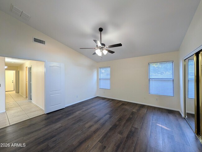 Building Photo - 11134 W Windsor Ave