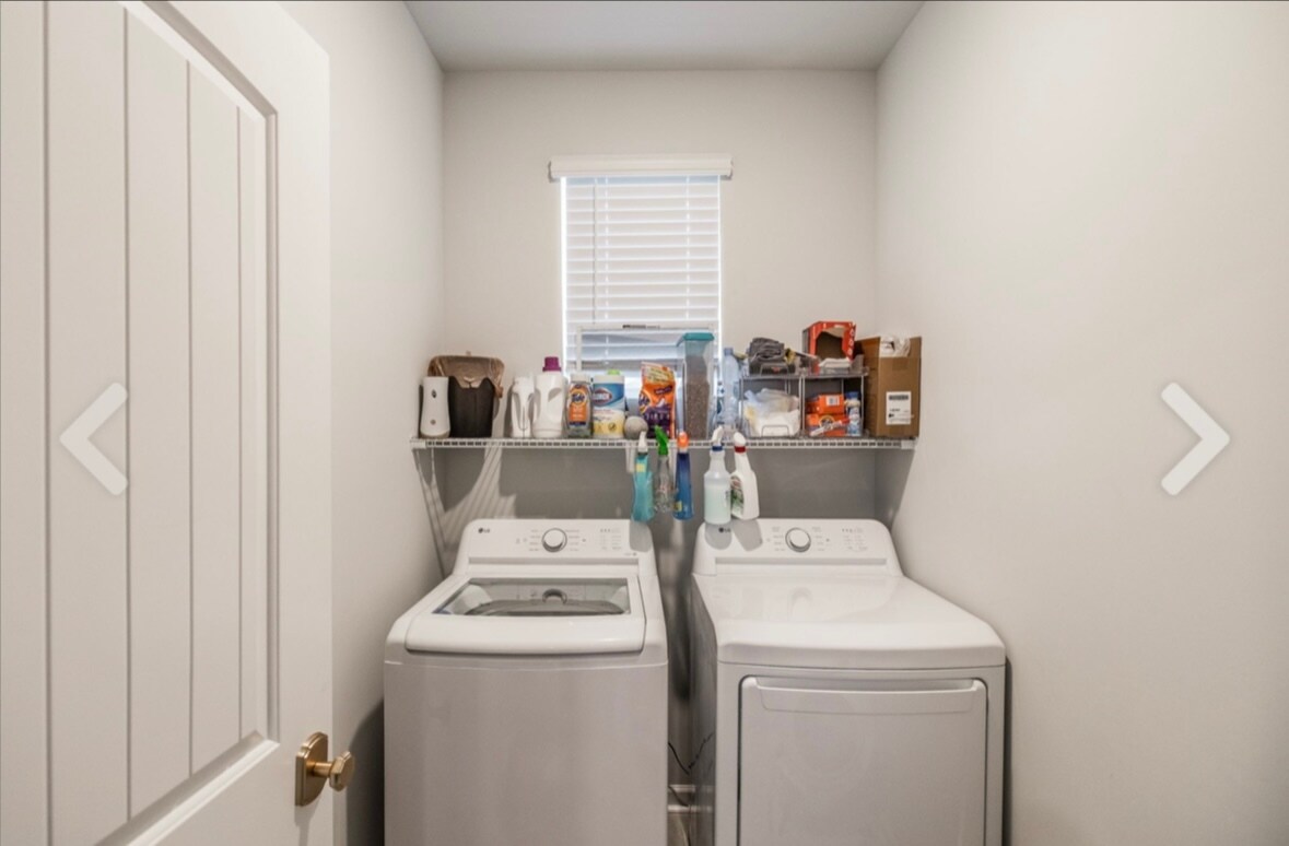 Building Photo - 7355 Lang Ave