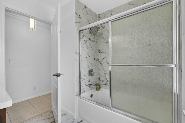 Building Photo - 16931 78th Rd N