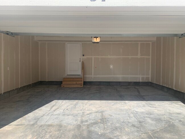 Building Photo - 70 E Ginger Gold Rd