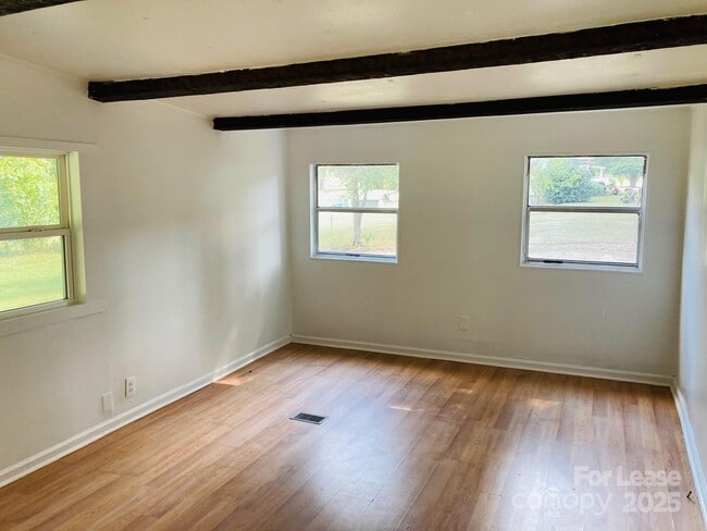 Building Photo - 3778 Grange Rd