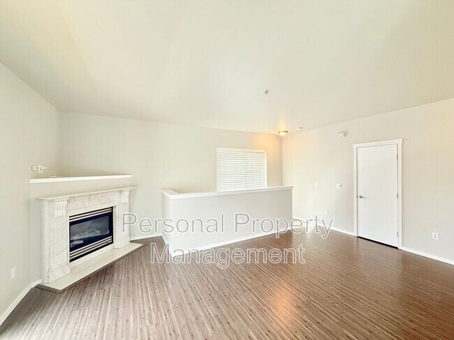 Building Photo - 10800 SE 17th Cir