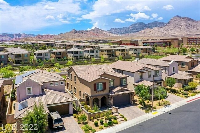 Building Photo - 729 Catalina Aisle St