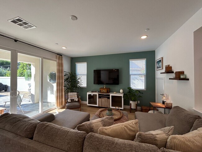 Building Photo - New Remodeled Luxury Home in Santee