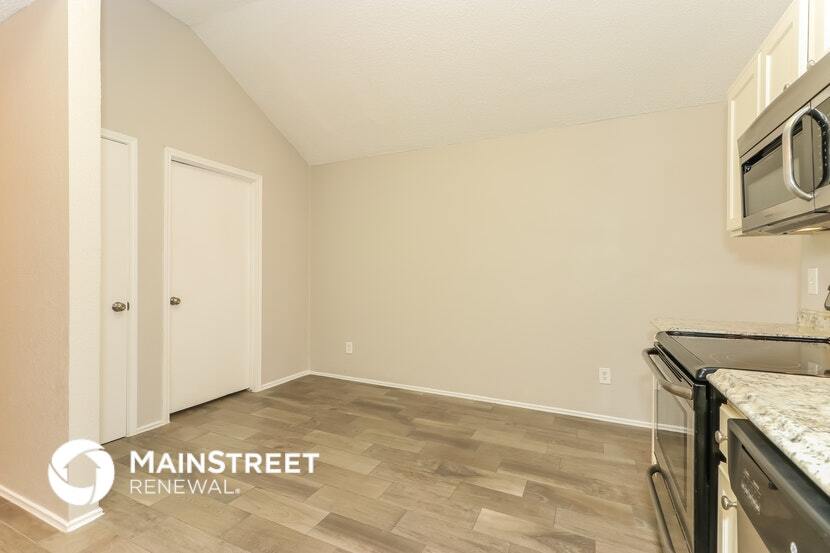 Building Photo - 6111 Inks Lake Dr