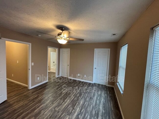 Building Photo - 2516 Resor Rd