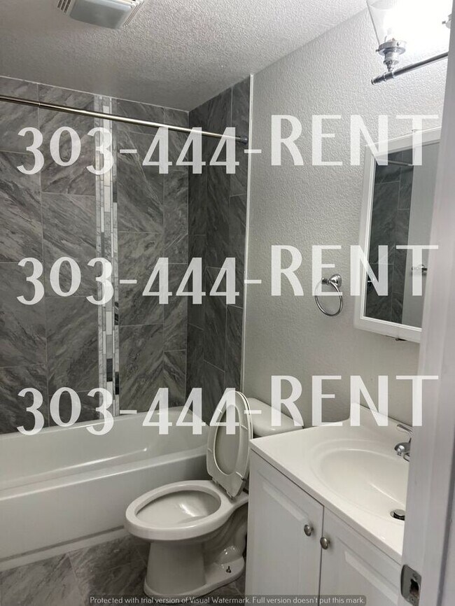 Building Photo - Welcome to this stunning 3-bedroom, 2-bath...