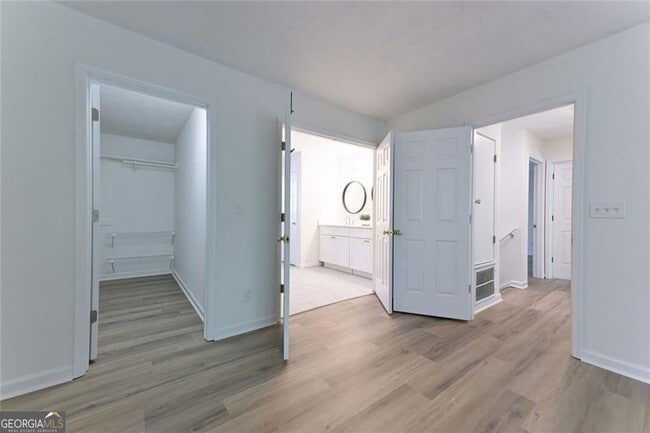 Building Photo - 2208 Heritage Trace Dr