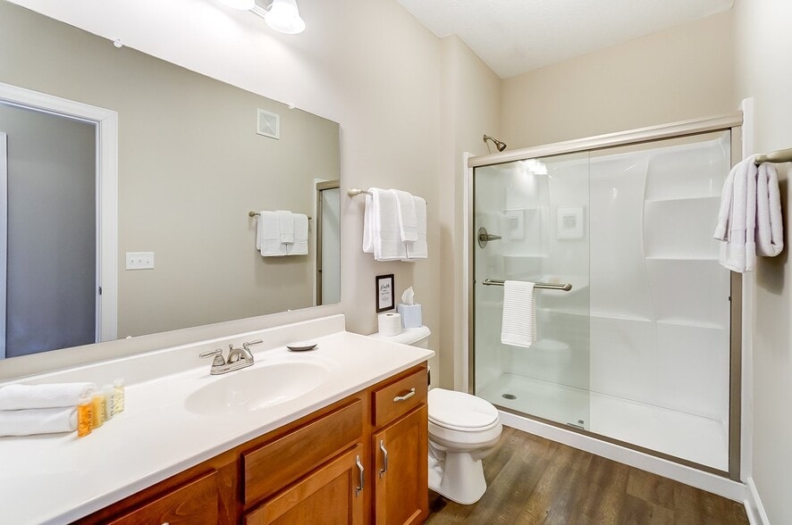 Building Photo - 740 Zumstein Ln