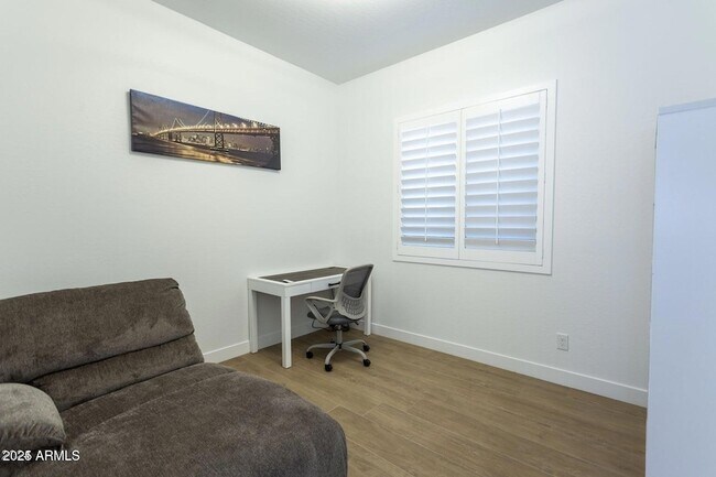 Building Photo - 8543 W Palo Verde Dr