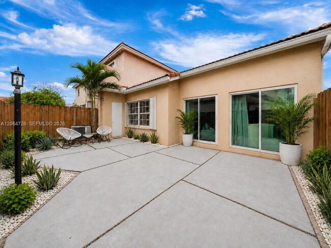 Building Photo - 16220 SW 101st Terrace