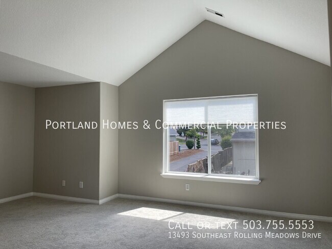 Building Photo - 13493 SE Rolling Meadows Dr