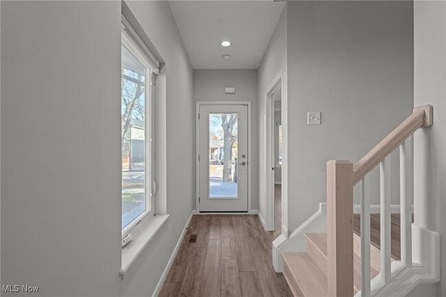 Building Photo - 1928 W 48th St