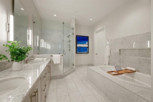 Building Photo - 2800 Lakeside Pkwy