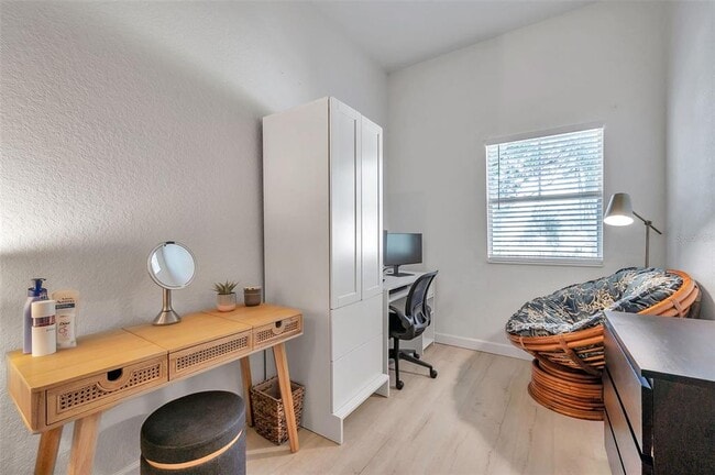 Building Photo - 520 S Armenia Ave