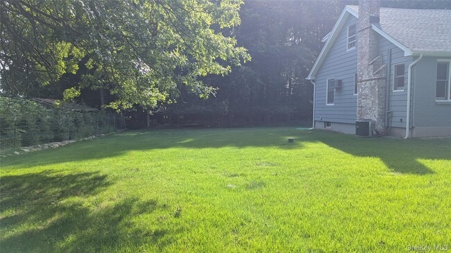 Building Photo - 362 Strawtown Rd