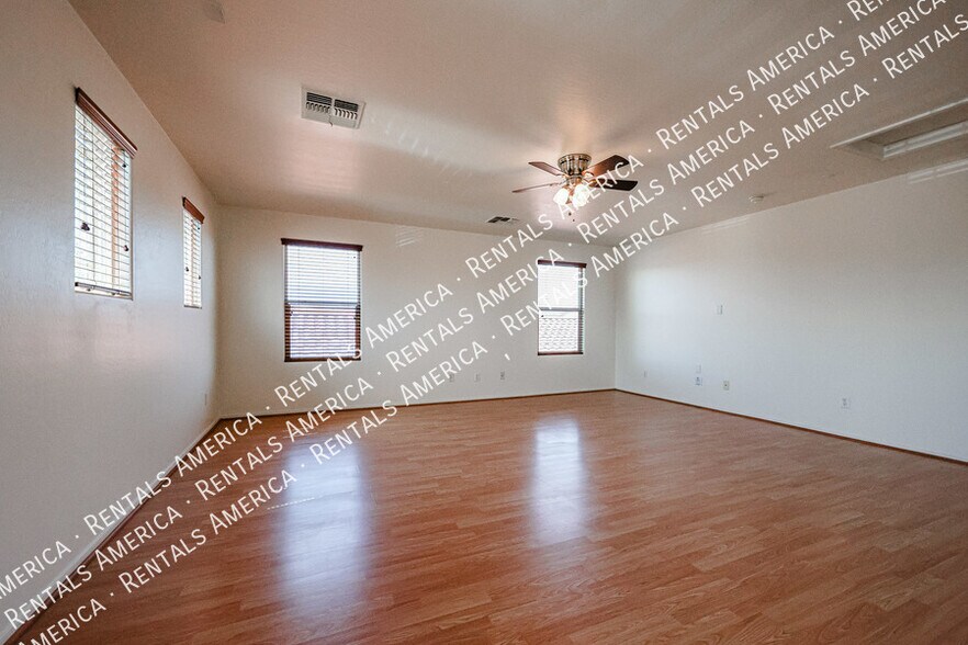 Building Photo - 42592 W Palmyra Ct