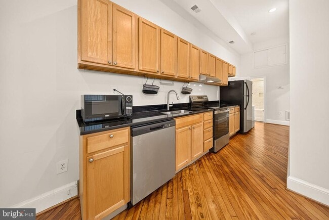 Building Photo - 1213 12th St NW