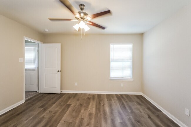 Building Photo - 25072 Authors Dr