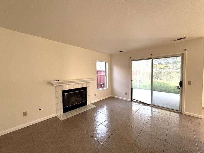 Building Photo - Beautiful House in the heart of Temecula - Close to Everywhere