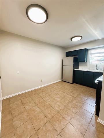 Building Photo - 1025 NW Summercrest Blvd