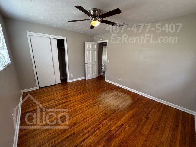 Building Photo - 1550 Starwan Rd E