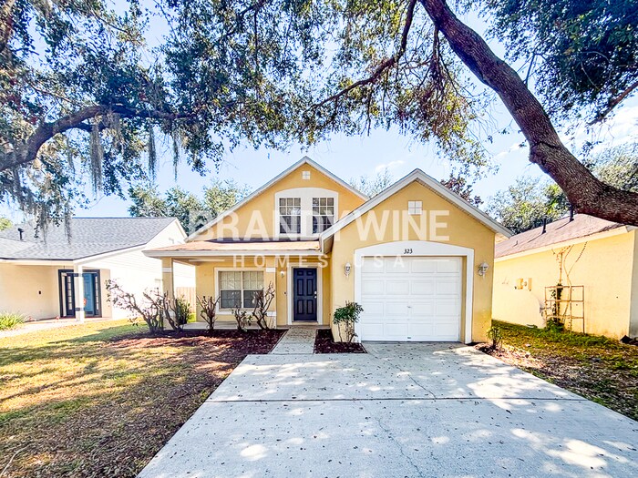 Building Photo - 323 Summer Sails Dr