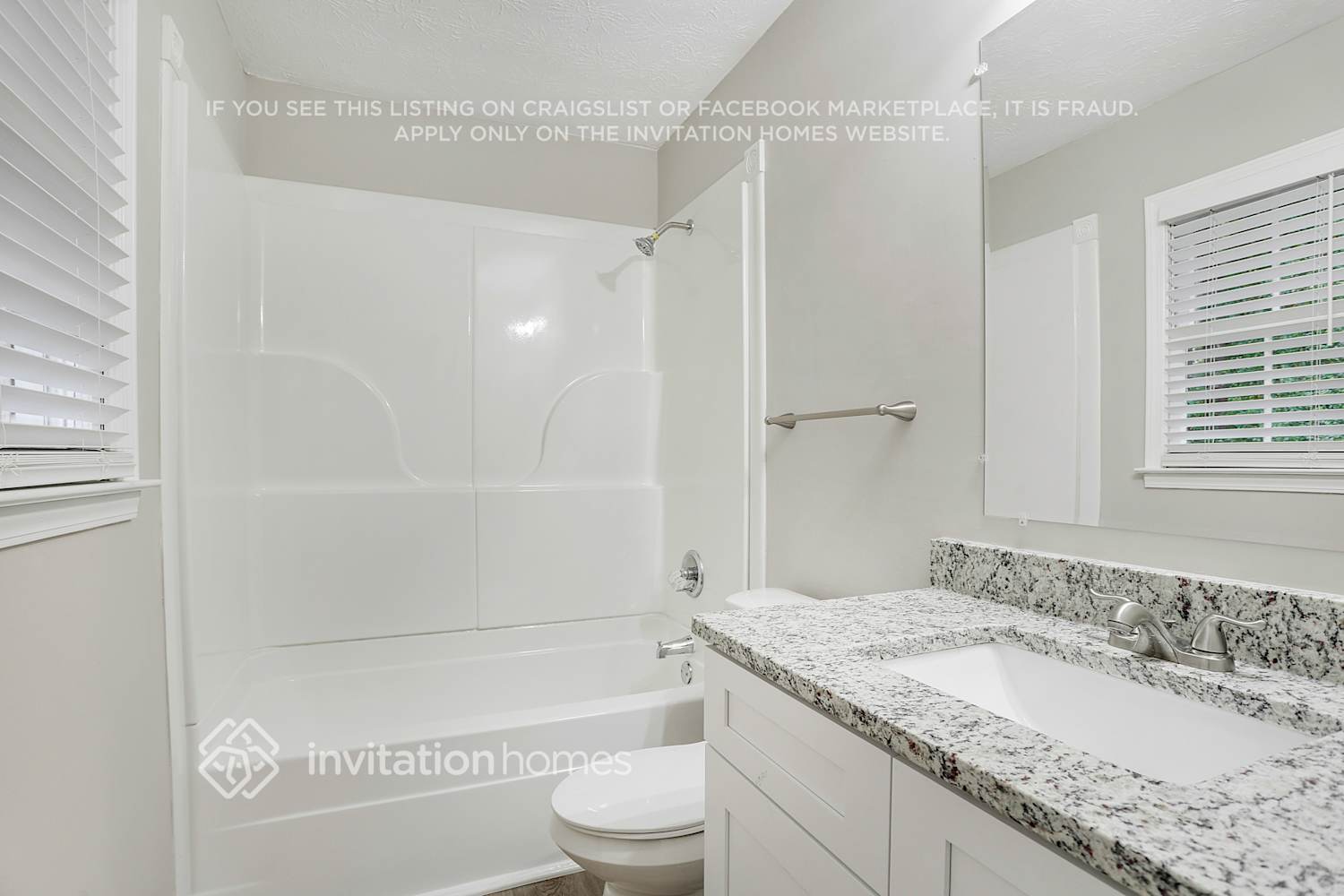 Building Photo - 370 Madeline Cir NW